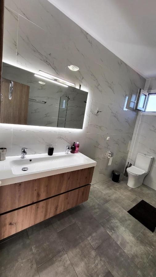 Countryside Apartments First Floor ตริกาลา ภายนอก รูปภาพ