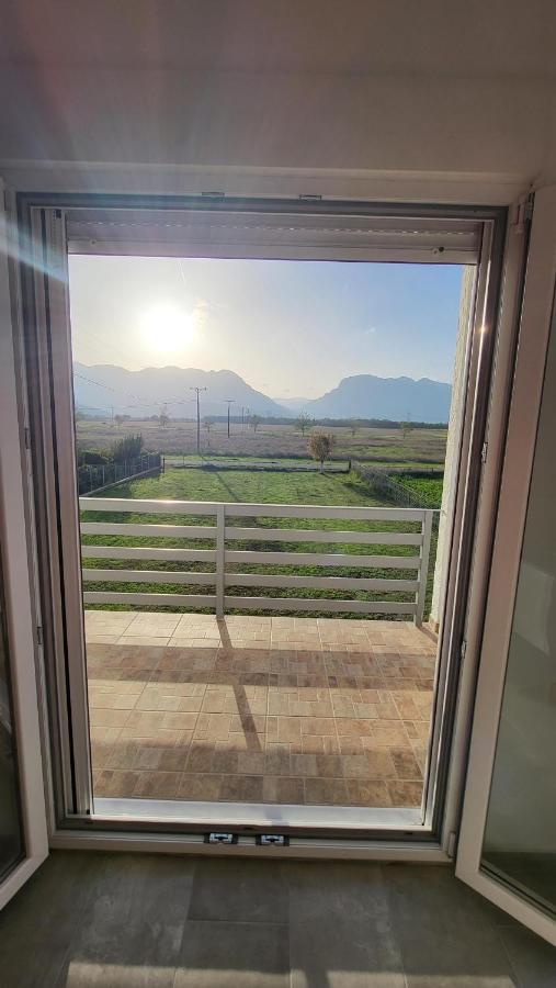 Countryside Apartments First Floor ตริกาลา ภายนอก รูปภาพ