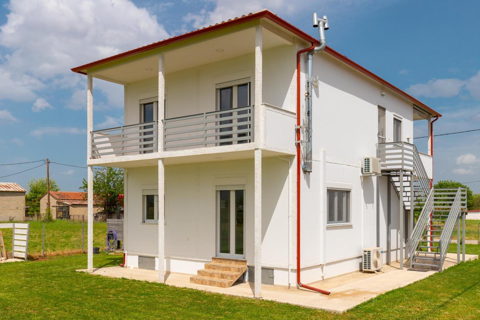 Countryside Apartments First Floor ตริกาลา ภายนอก รูปภาพ