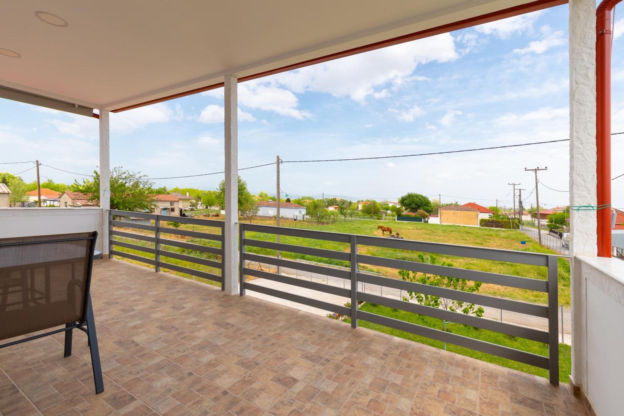 Countryside Apartments First Floor ตริกาลา ภายนอก รูปภาพ